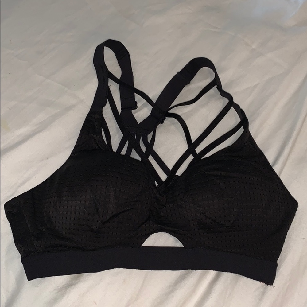 32 B Strappy Victoria Secret Sports Bra